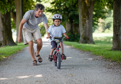 Comment apprendre à son enfant à faire du vélo en 15 minutes ?