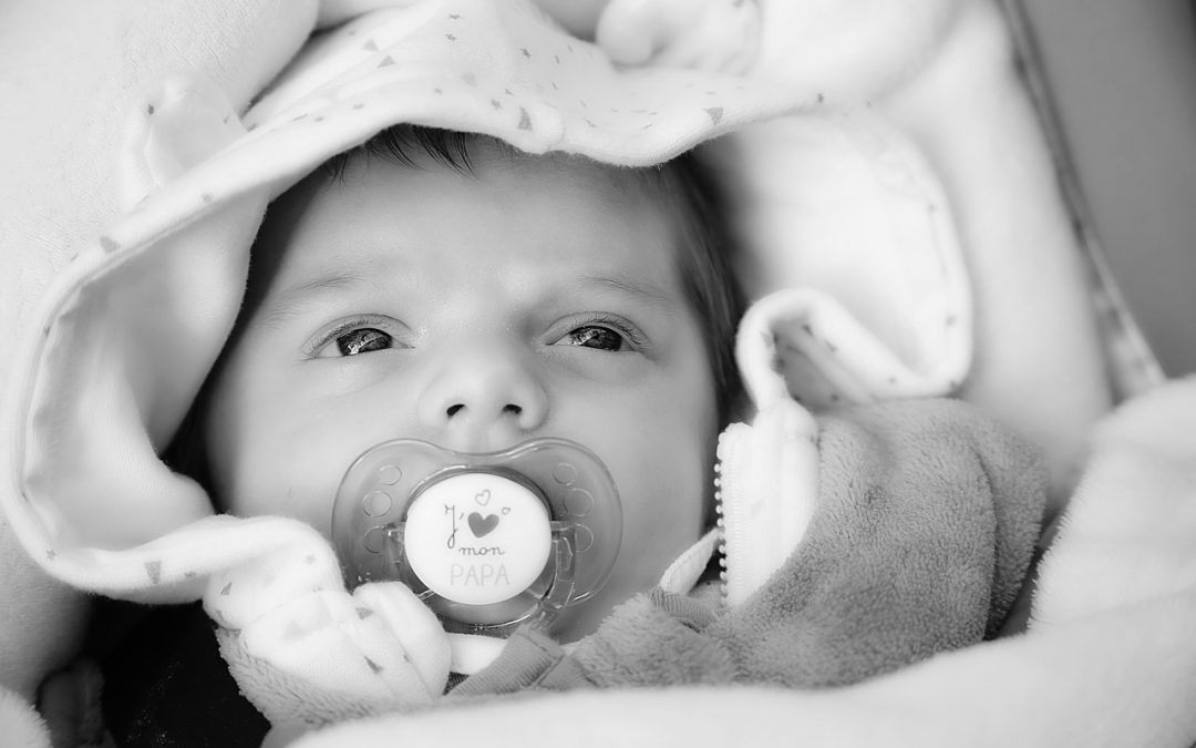 Soulagement des coliques de bébé – 3 remèdes biologiques