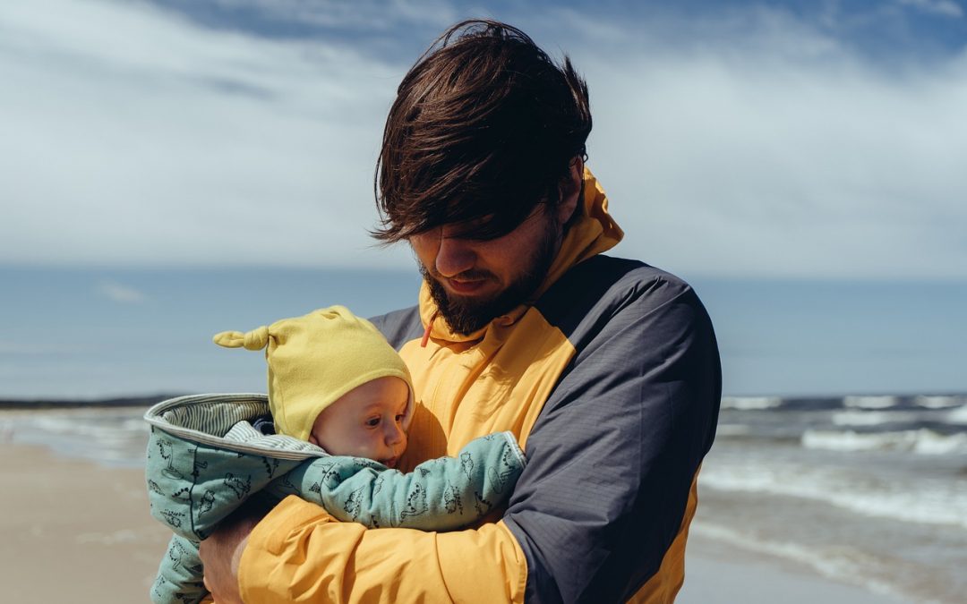 Le père qui attend un enfant : Faits, astuces et conseils pour les futurs papas