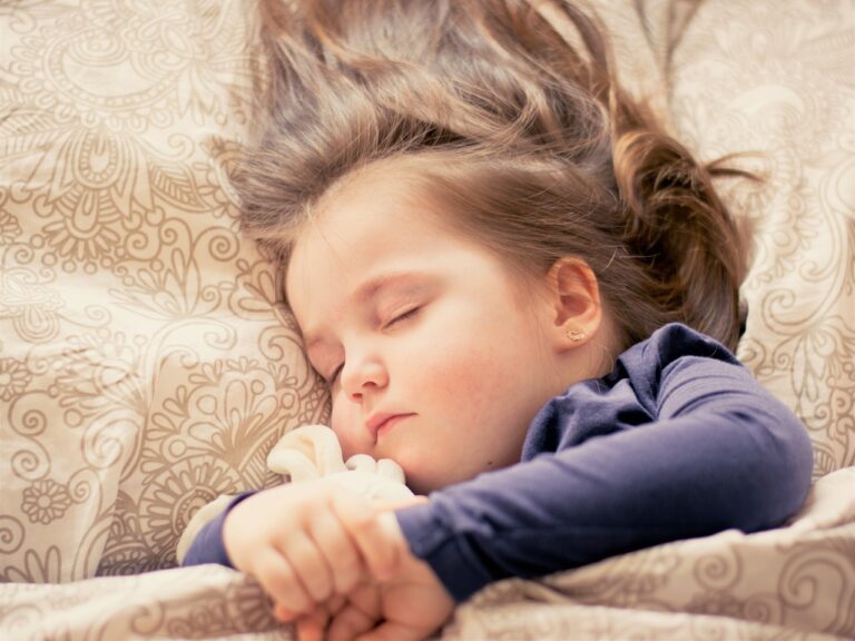 L’importance d’un oreiller enfant pour une nuit de qualité