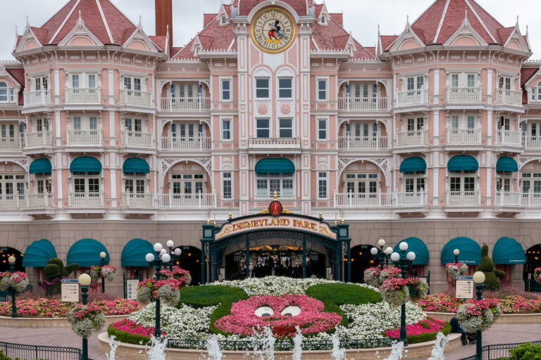 Réouverture du Disneyland Hôtel : à quoi faut-il s’attendre ?